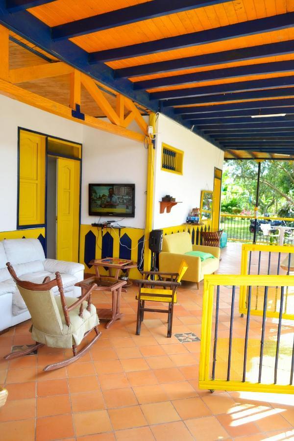 Casa Finca Villa Luz A 800 Mts Del Parque Del Cafe Montenegro Zewnętrze zdjęcie