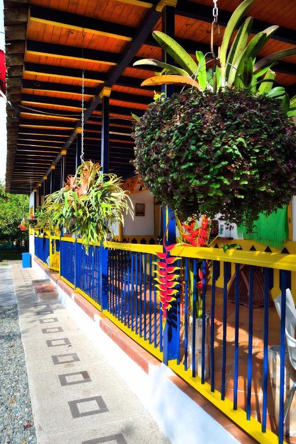 Casa Finca Villa Luz A 800 Mts Del Parque Del Cafe Montenegro Zewnętrze zdjęcie